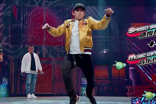这就是街舞第一季冠军韩宇,韩宇街舞大赛冠军的表演