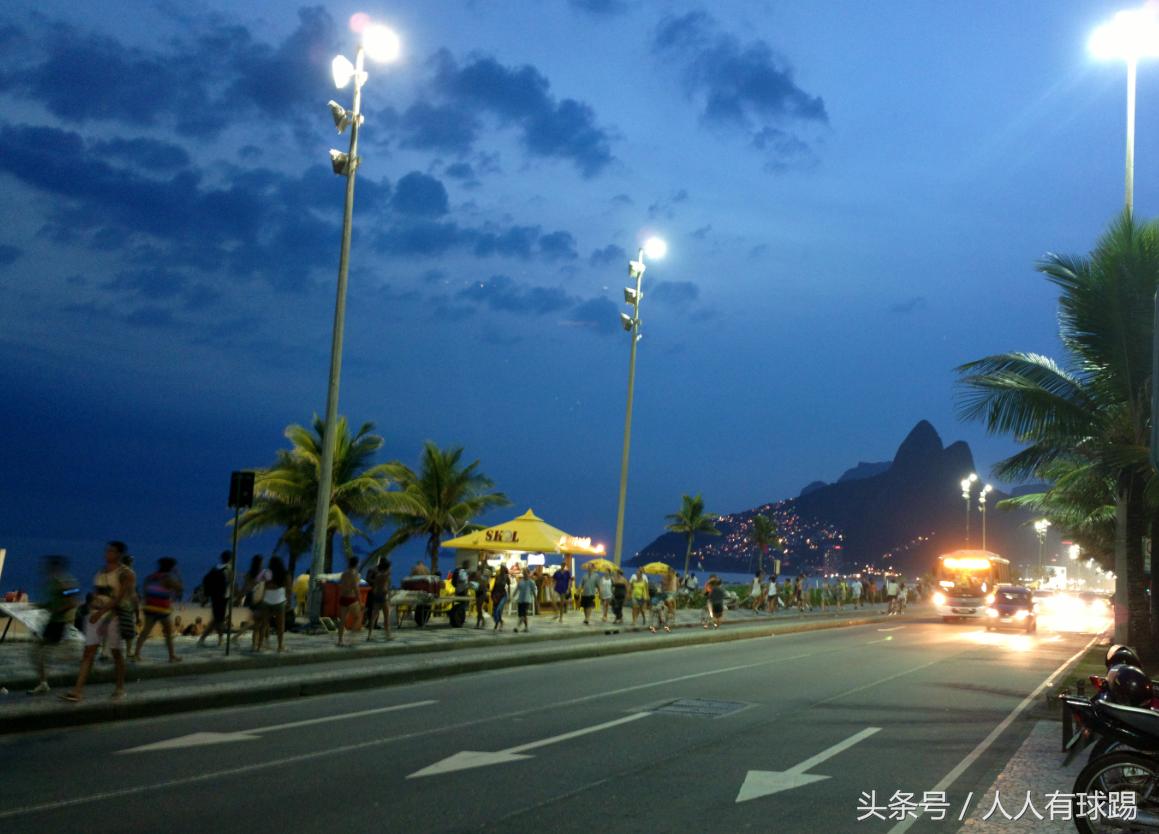 里约热内卢上帝之肩,上帝第七天里约热内卢