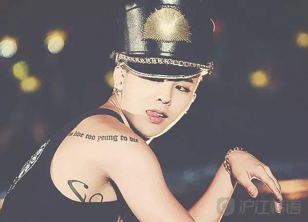 颓废美帅出新高度，你家欧巴也是这么撩的吗？