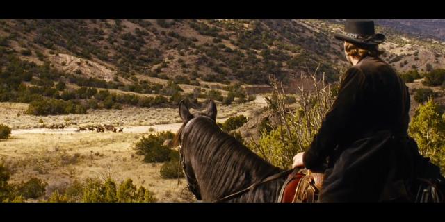 天使和恶魔之间是能够有爱的,天使和恶魔也可以有纯洁的友情