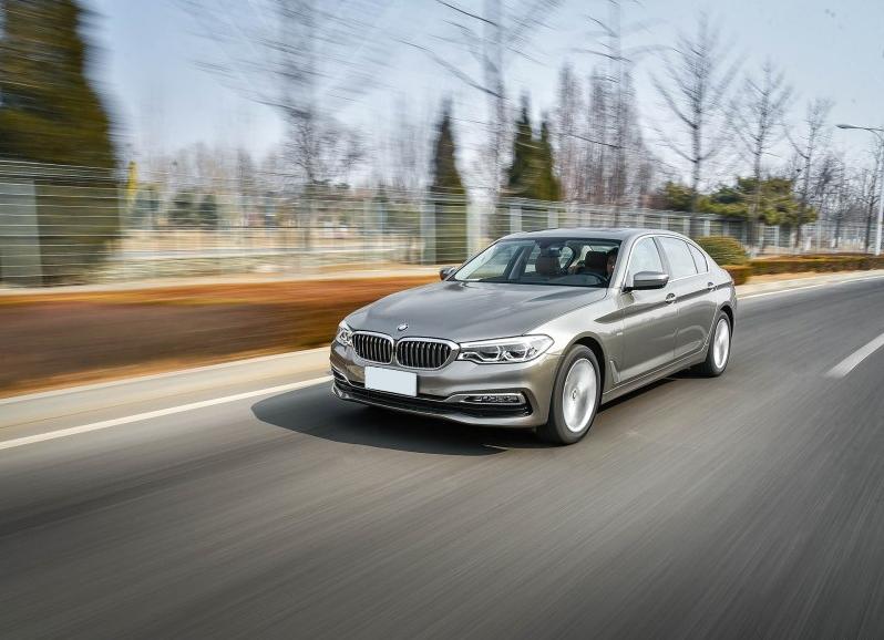 试驾全新宝马525li,成功路上的朋友