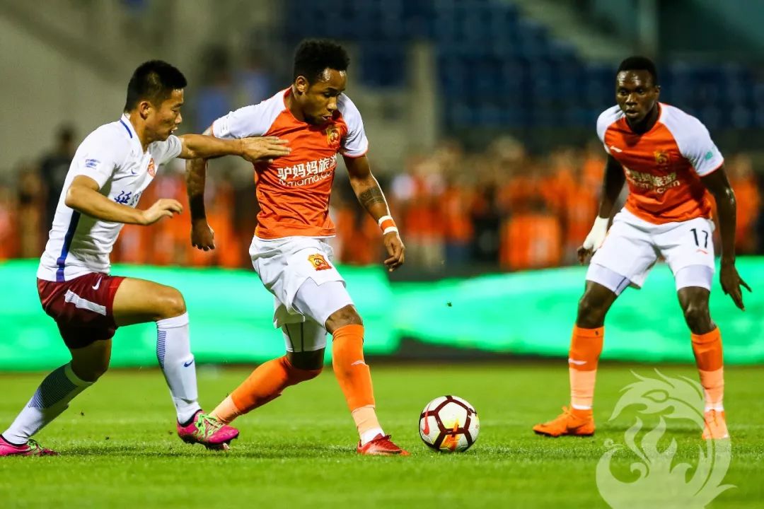 武汉卓尔球员拉斐尔,武汉卓尔2:2绝平梅县铁汉