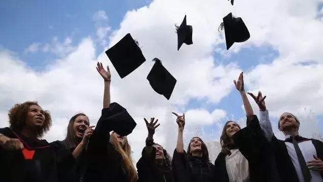 送孩子去加拿大留学要做哪些准备？加国驻华使馆的官员告诉你答案