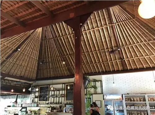 除了烤猪脏鸭餐，巴厘岛哪里还有其它美食？