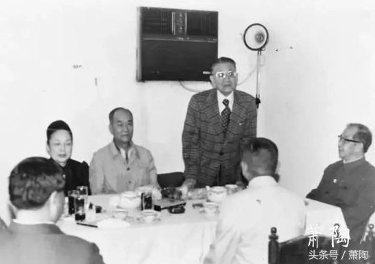 侯宝林最后一次相声演出视频,相声老艺人侯宝林