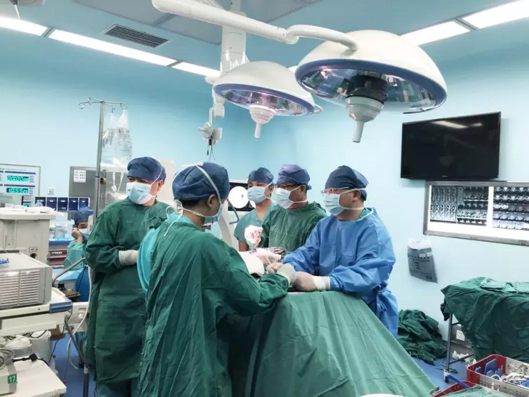 娭毑腰痛四十年却不敢手术