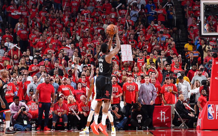 主场优势丢了又如何？火蜜迟到早退令人心寒！谁来点亮“灯泡”？