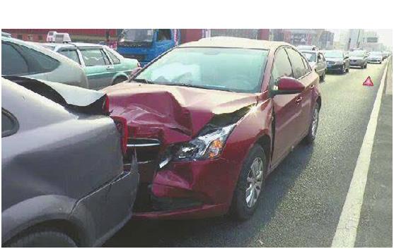 刮蹭后走保险维修后还要赔偿吗,刮蹭后报保险对自己有影响吗