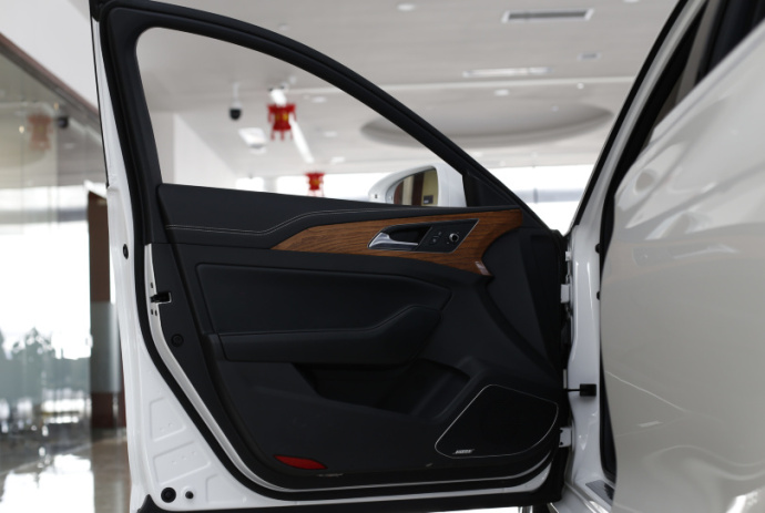 想买红旗h5有什么意见,13款奔腾b50置换多少钱