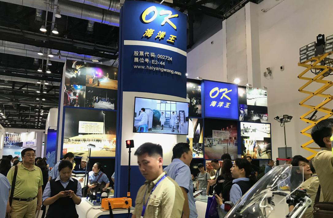 众星齐聚珠海航展,警博会新式装备