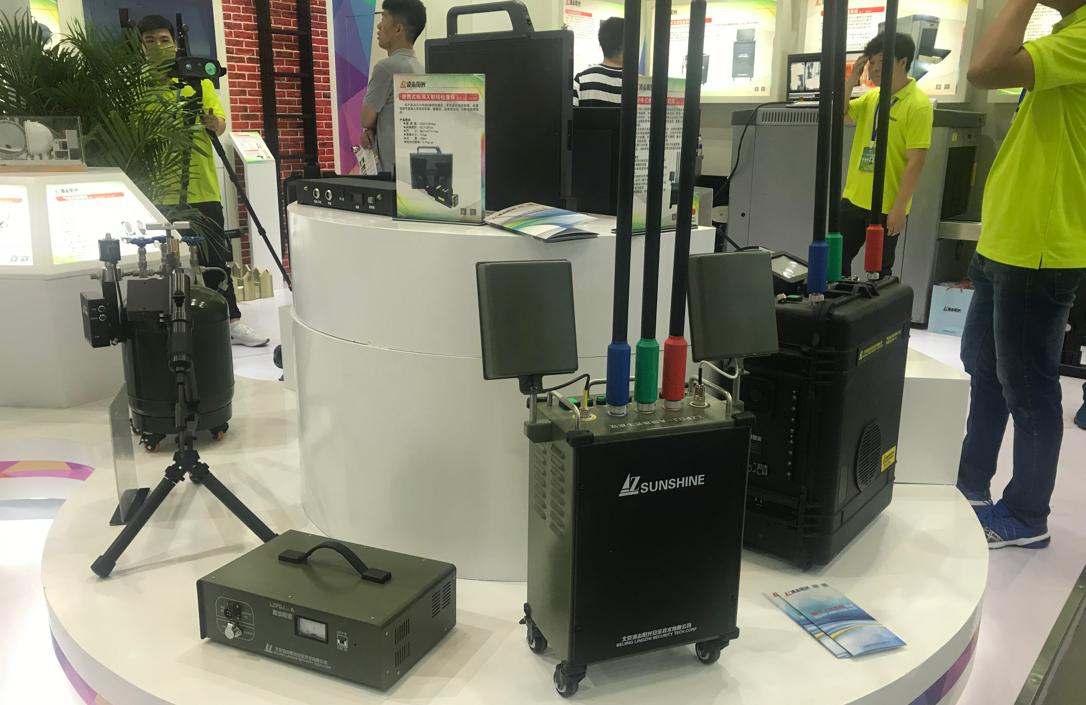 众星齐聚珠海航展,警博会新式装备