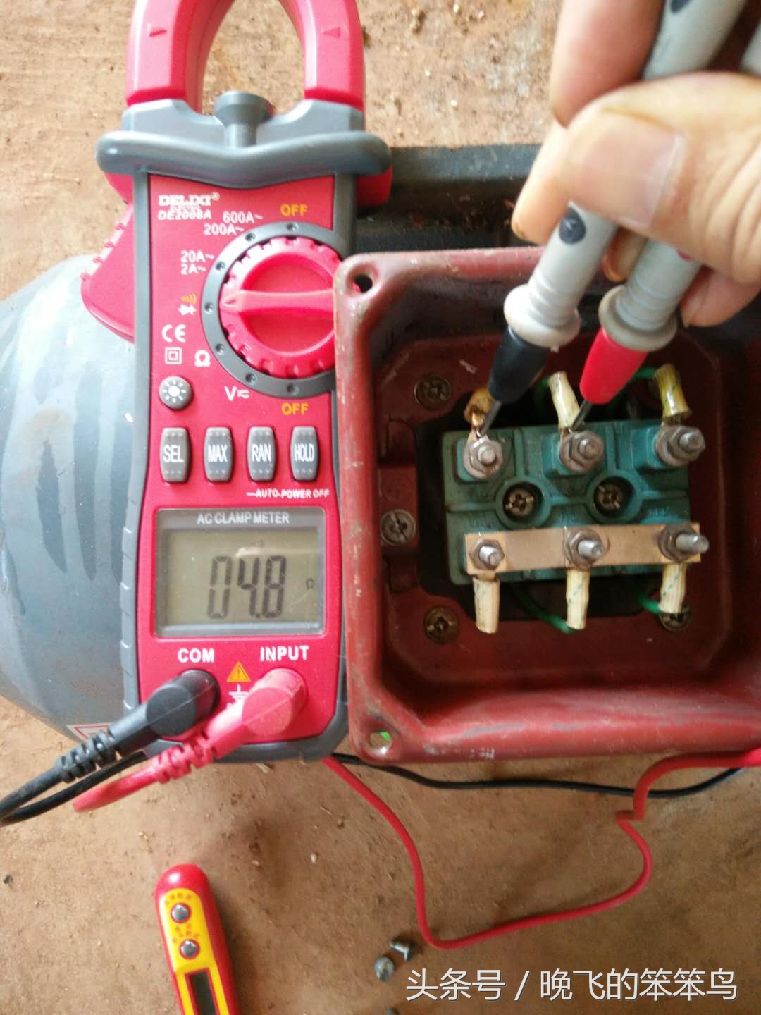 如何用万用表蜂鸣档检测电机好坏,万用表蜂鸣档怎么测三相电机好坏