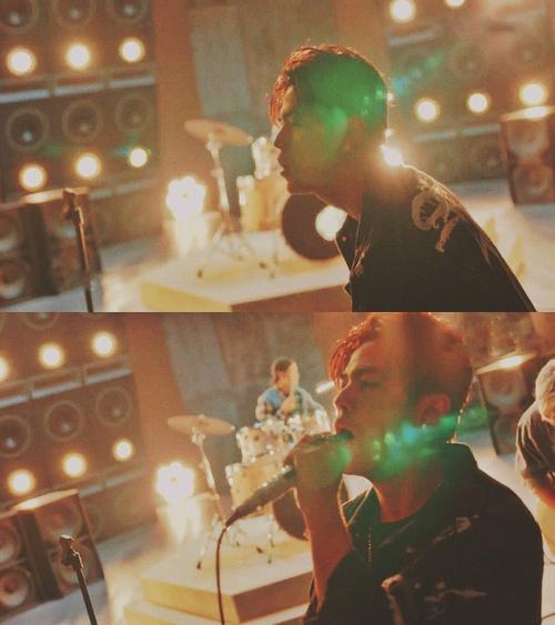 杰伦胸肌是什么样子的,杰伦胸肌是什么样子