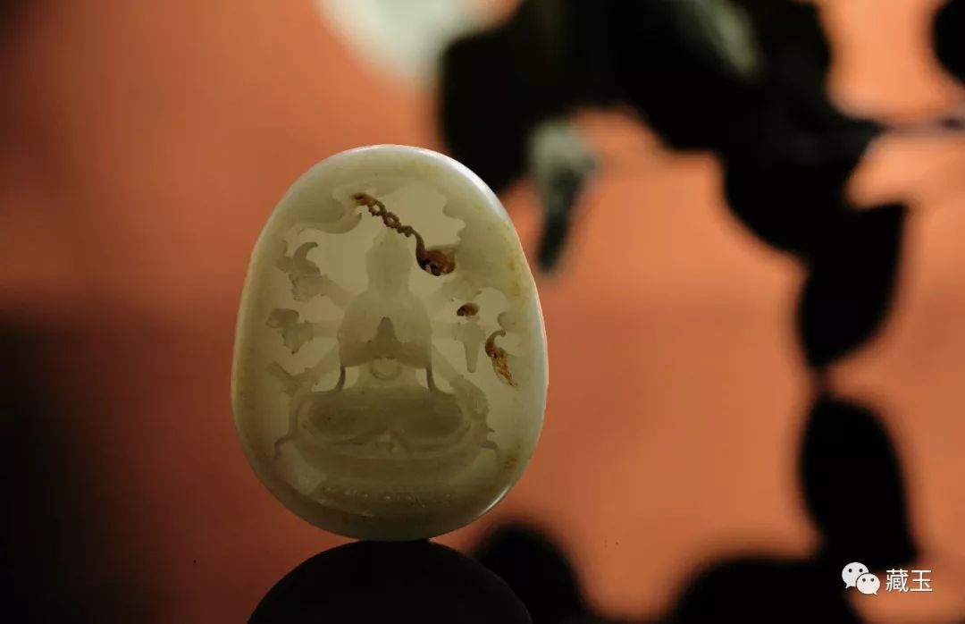 男戴观音女戴佛有什么寓意,男戴观音女戴佛的原因