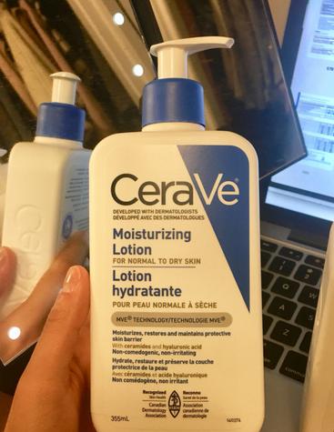 郁美净鲜奶乳液和浴后乳液哪个好,雅诗兰黛白胶乳液与胶原乳液区别