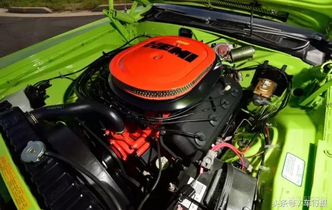 道奇挑战者新款旧款对比,道奇挑战者怀旧款有什么亮点