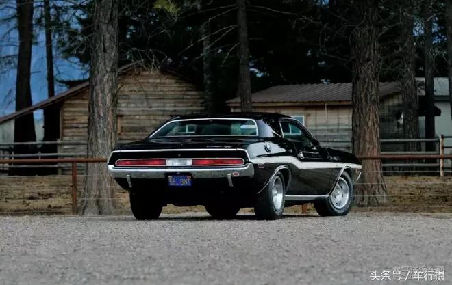 道奇挑战者新款旧款对比,道奇挑战者怀旧款有什么亮点