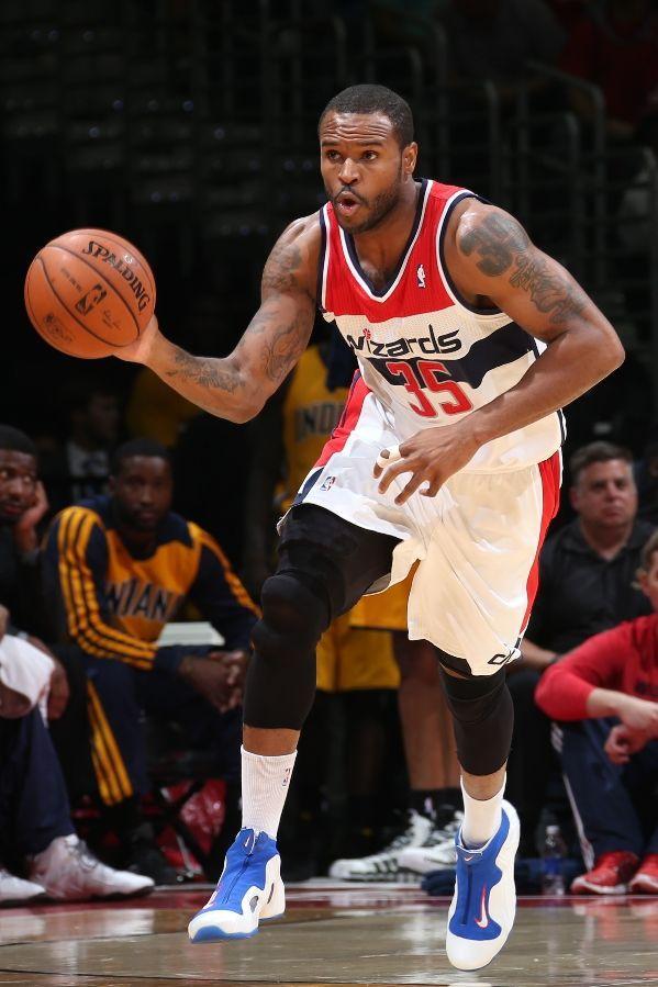 nba最受欢迎篮球鞋排行榜前十名,nba最畅销的鞋子