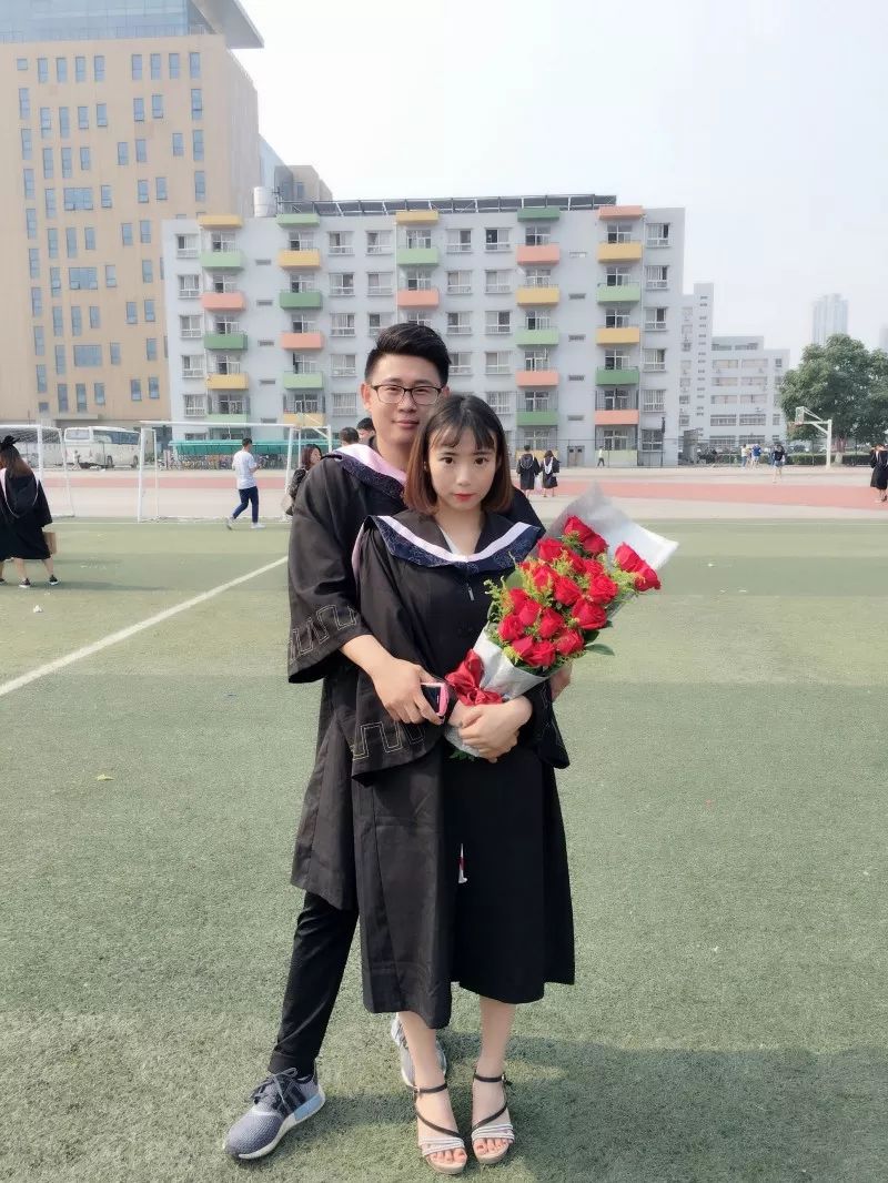 隋毅,隋毅牵手的是谁