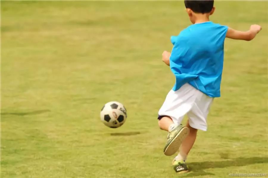 为什么我们那么爱足球,中国人为什么不喜欢足球