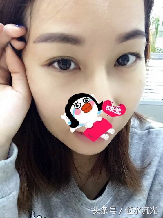 宝妈做纹眉后，感觉眉毛有点粗，被老公笑话，说我像蜡笔小新！