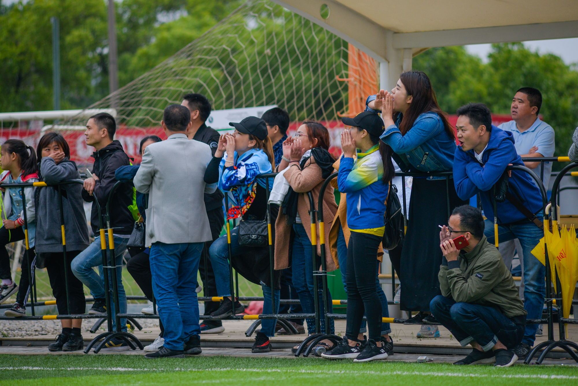 中国足球小将勇夺世冠杯开门红,中国足球小将欧洲夺冠之路