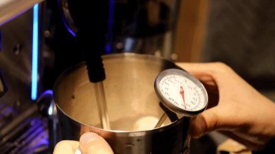 网红茶饮的鼻祖级大佬来熙地港啦，还有买一赠一！