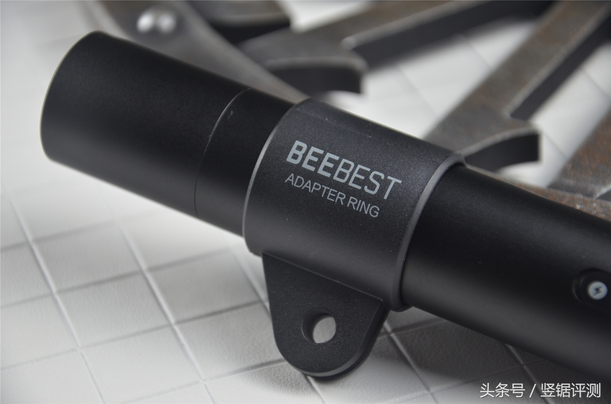 小米强光手电筒评测,小米极蜂变焦强光手电筒