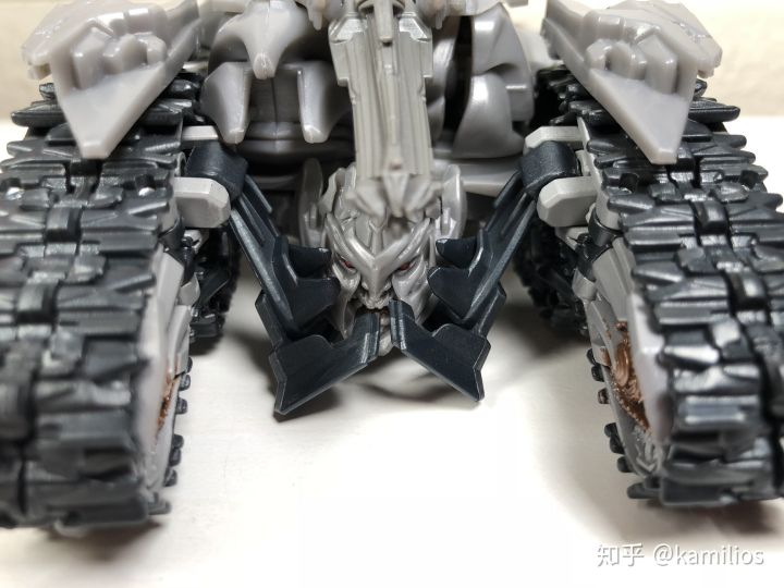 ss威震天飞机,ss油罐威震天测评