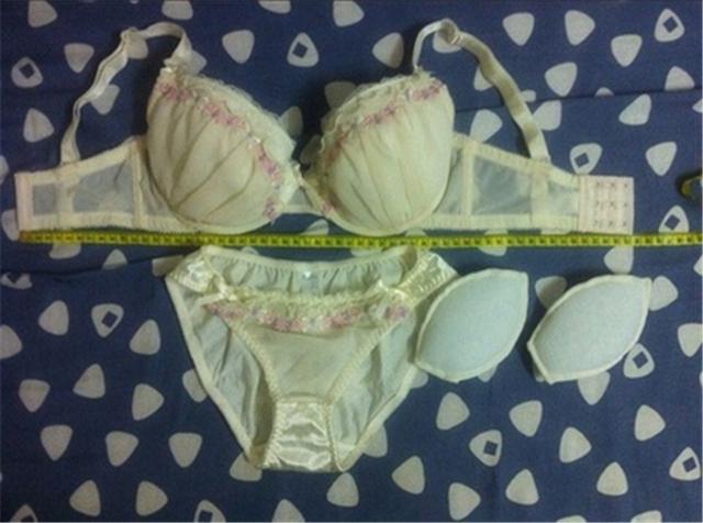 内衣后背调节扣太明显,内衣后背扣