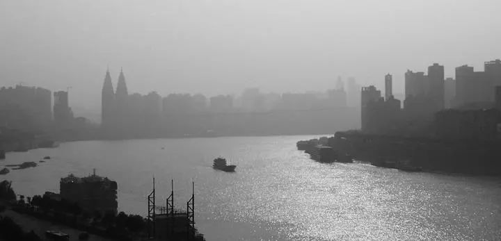 重庆夜景真的比香港好看吗,重庆夜景为什么比香港还繁华
