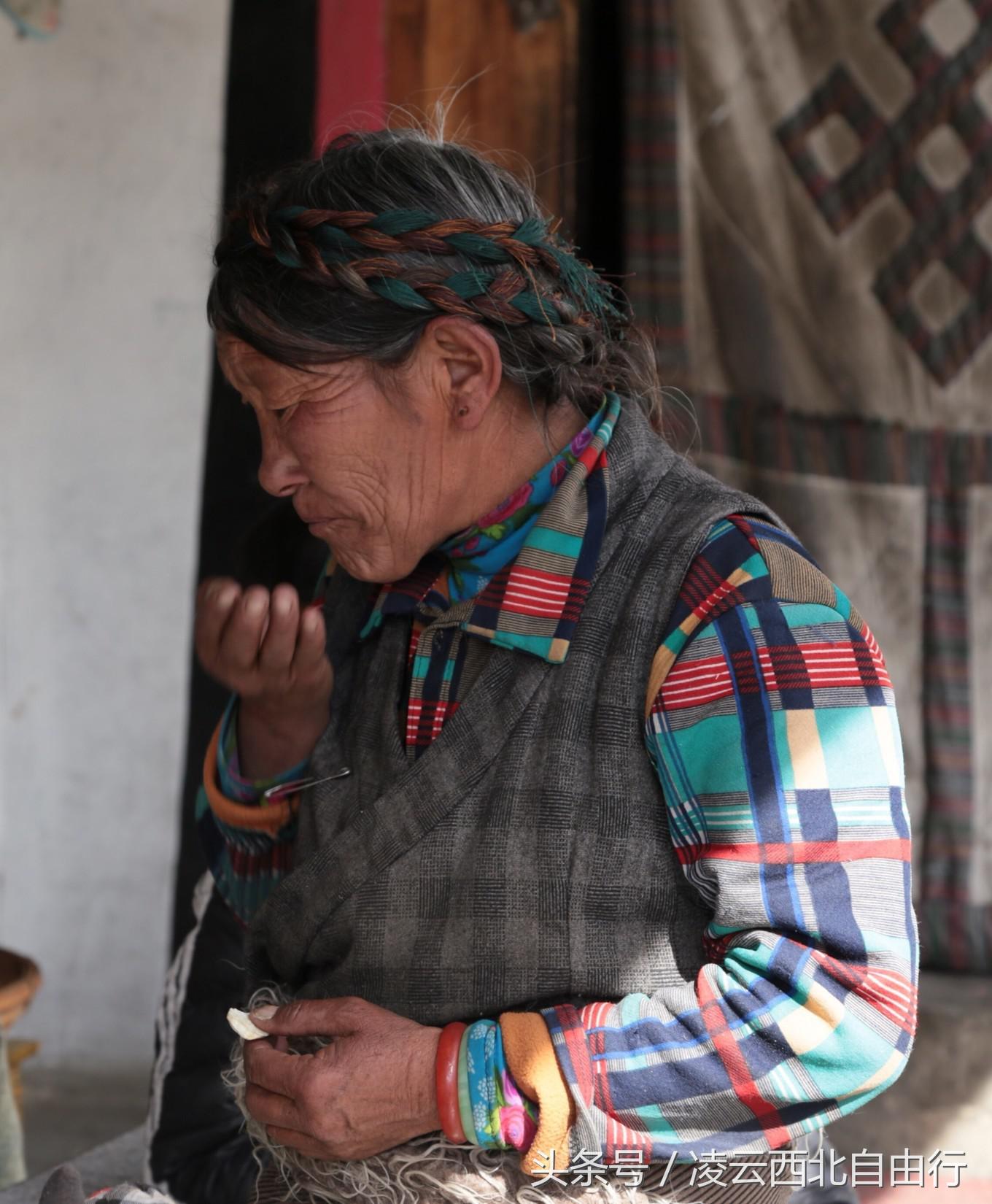 行，为寻三生三世桃花，却爱上了*藏西**的那抹蓝