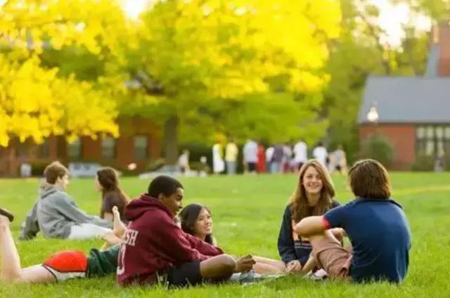 申请美国大学看哪个排名,申请美国前十名的好学校