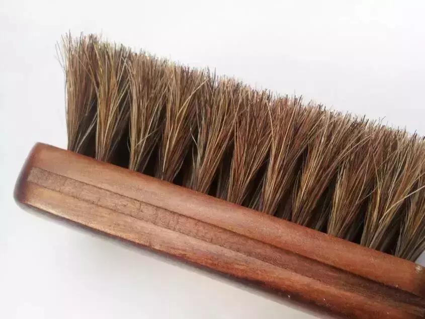 想要帽子戴的帅,清洁必须得跟上