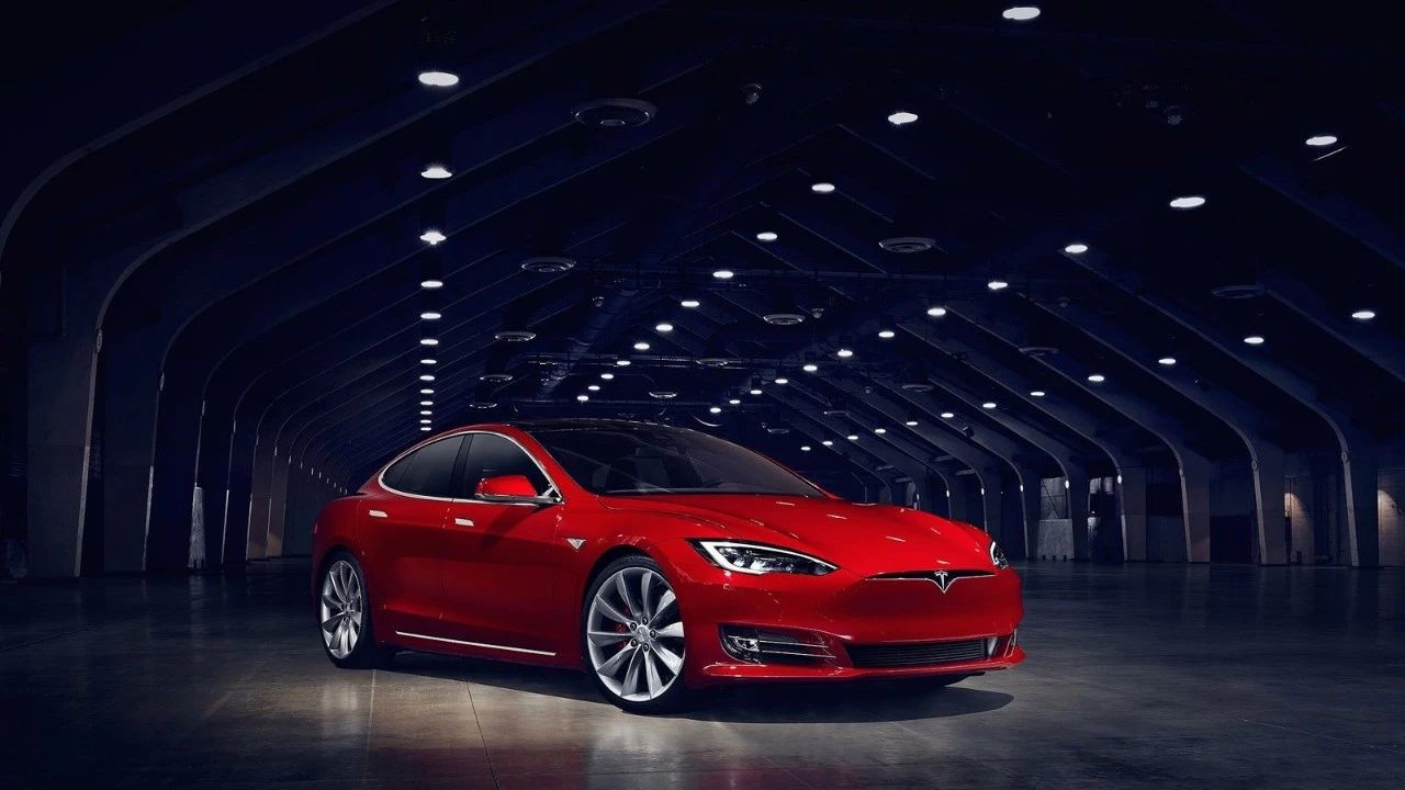 特斯拉目前还是用18650电池,为什么特斯拉不使用更换电池技术