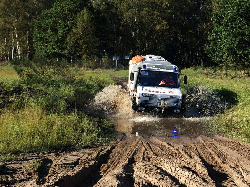 鍋堕亣浜琣86,璺笂鍋堕亣浜琣00001杞︾墝