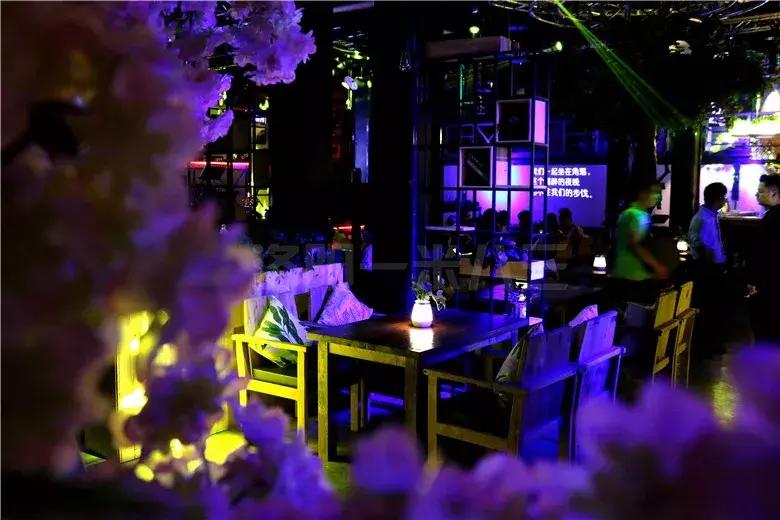 洛阳这些气质爆棚的甜蜜据点，每家都是一颗捂不住的春心！