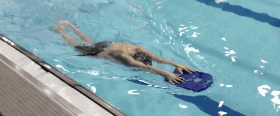 新城露天泳场开放时间,海滨泳场水上游玩