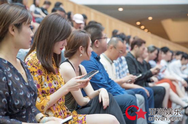 卸妆秘笈+护肤好礼齐分享，满载而归！