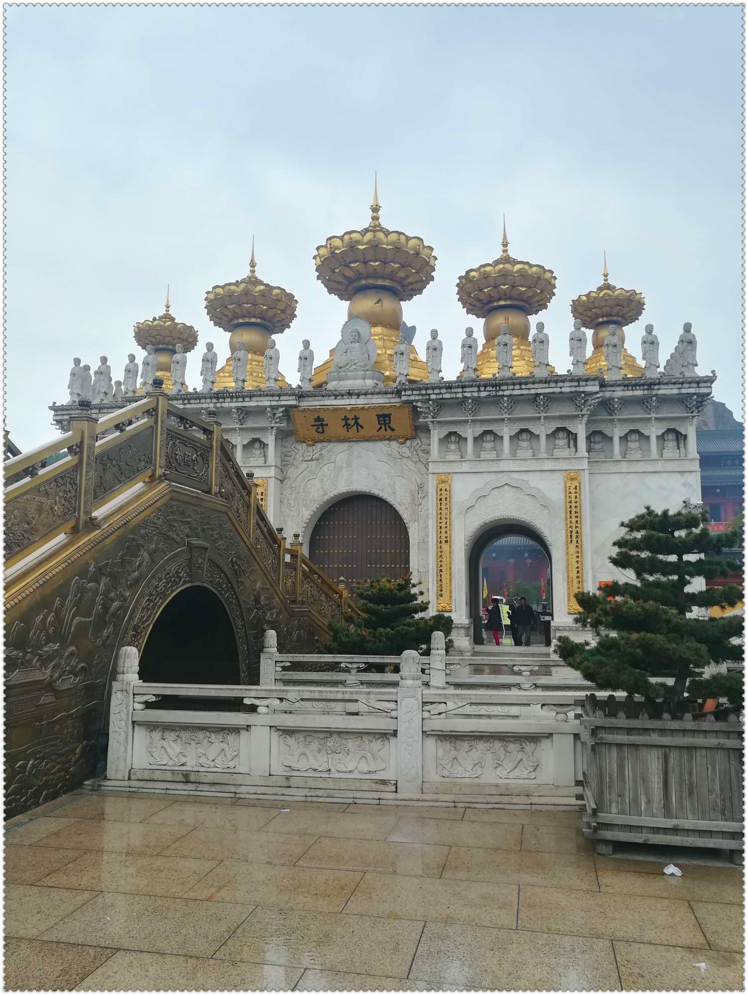 上海东林寺最高玉观音,上海东林寺五佛冠介绍