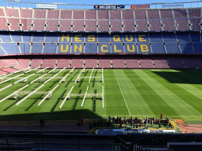 巴萨女足欧冠主场在诺坎普吗,巴萨主场诺坎普英文