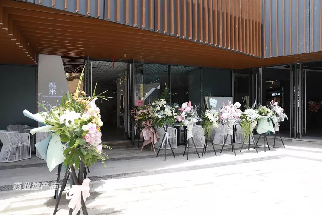 300张图片拼图,成都悠方可口可乐