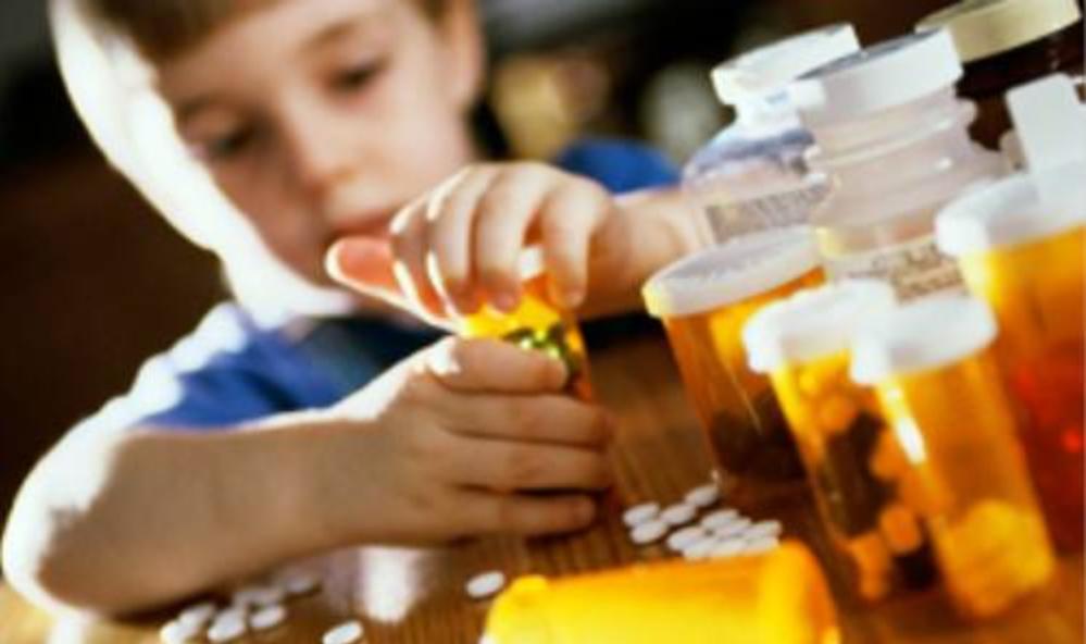 爸爸的戒酒药，女童误服1粒险丧命！医师写下抢救过程