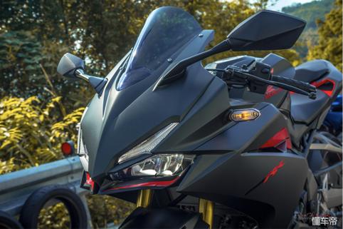 本田cbr250rr四缸水冷跑车,本田cbr250rr是街跑吗