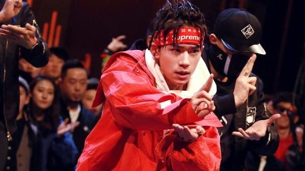 老了也要皮一下会很开心,在可以玩耍的年纪好好玩耍