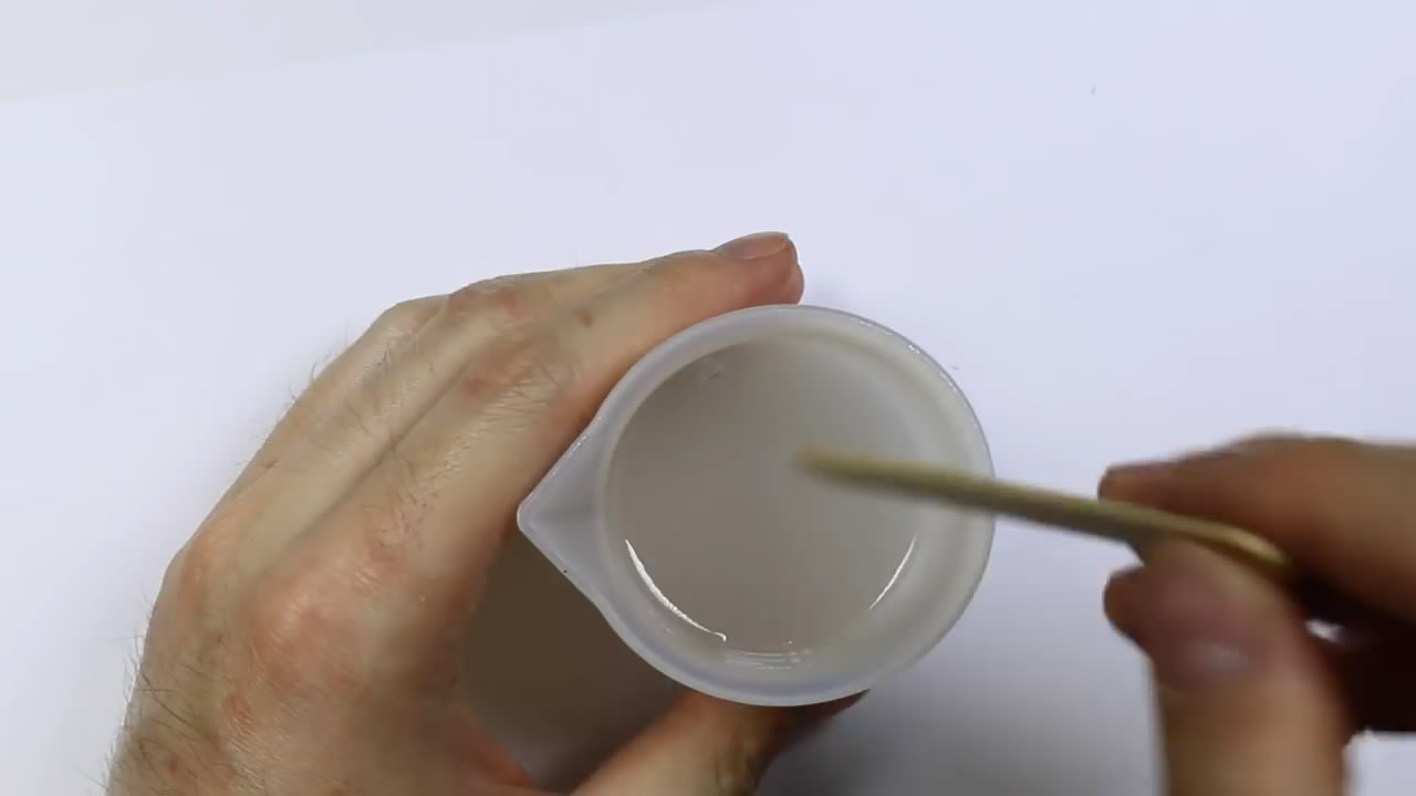 粘土做萝卜的方法,用超轻粘土捏的绿萝卜不是胡萝卜