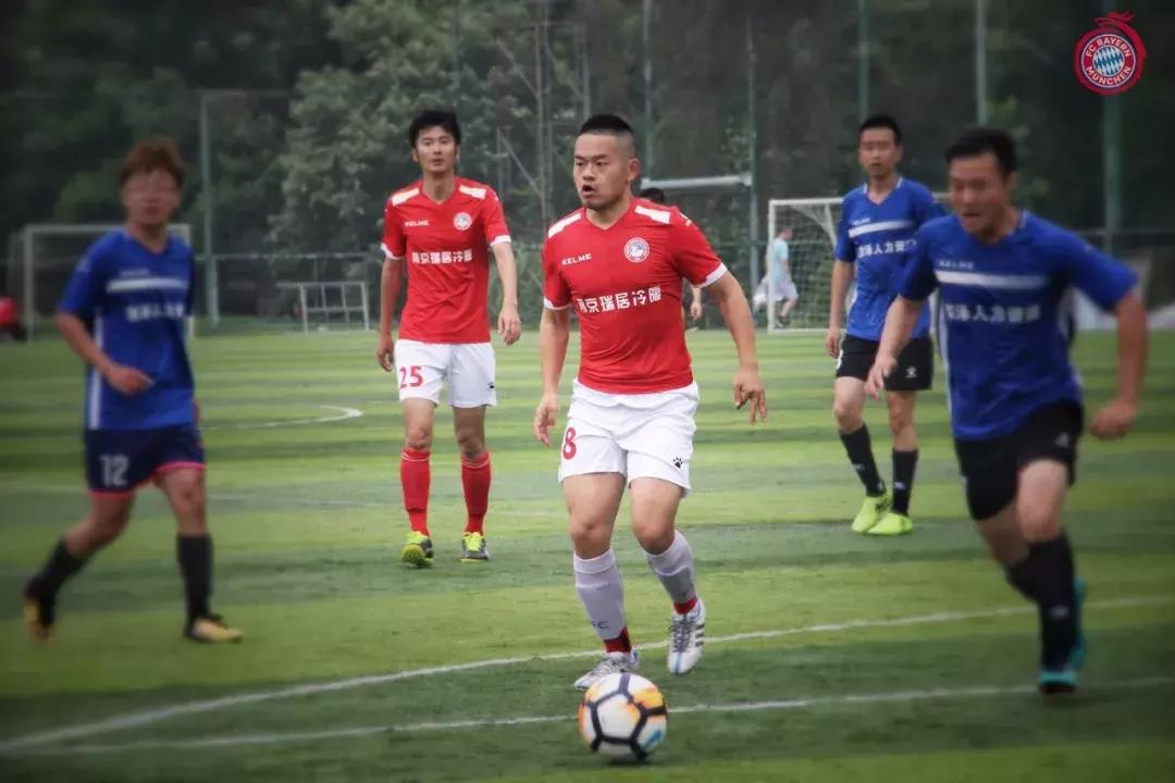 拜仁球迷队：希望之星闪耀而出中国拜仁有救了！超时空同居