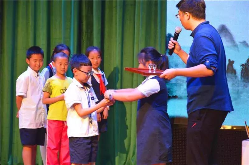 扣好人生第一粒扣子主题教育活动,扣好人生第一粒扣子主题活动展示