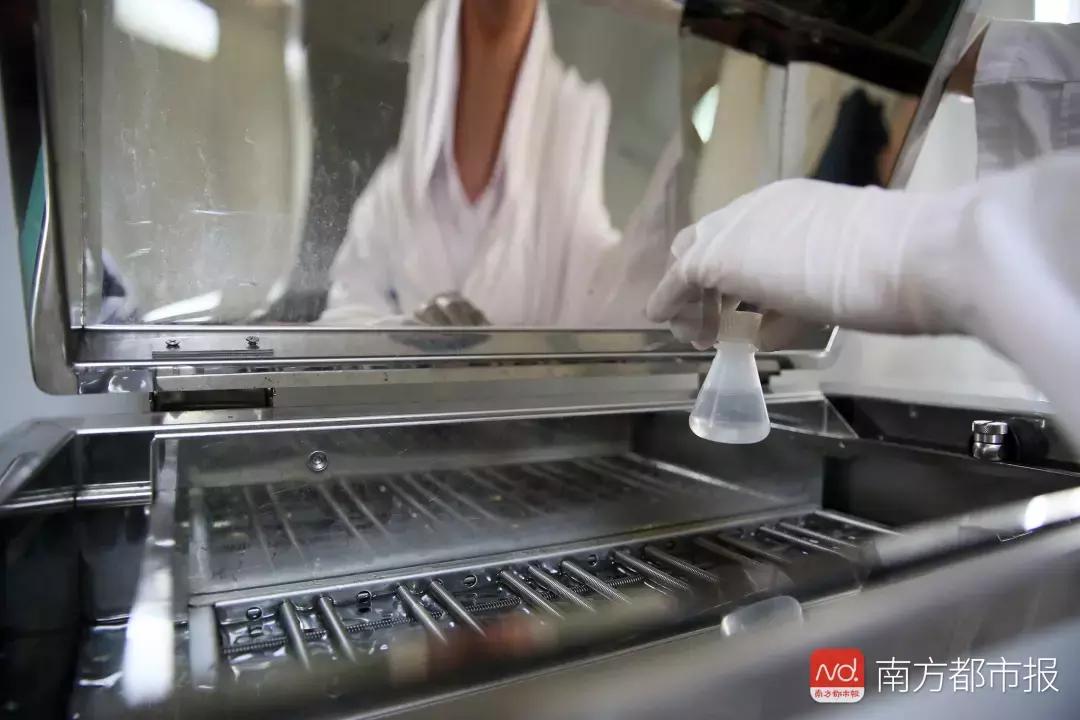 不小心吃到水晶泥和史莱姆怎么办,史莱姆水晶泥危害