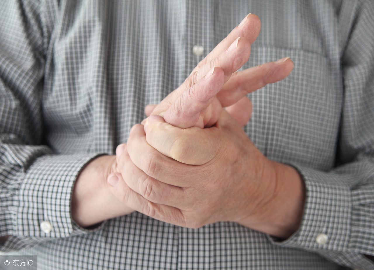 颈椎病不用怕一分钟颈椎操,每天10分钟颈椎操拯救你的颈椎病